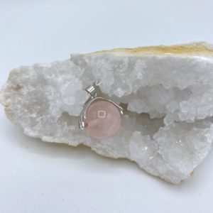Pendentif Boule Quartz Rose