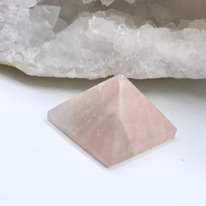 Pyramide Quartz Rose 2CM