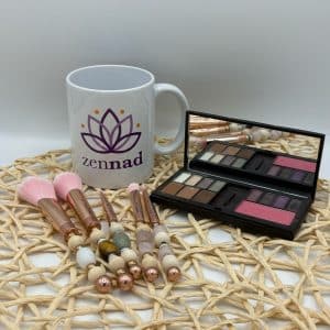 Pinceaux maquillage en pierres naturelles